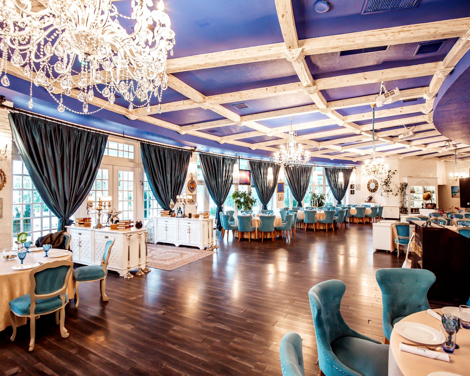 Willow Creek Ballroom